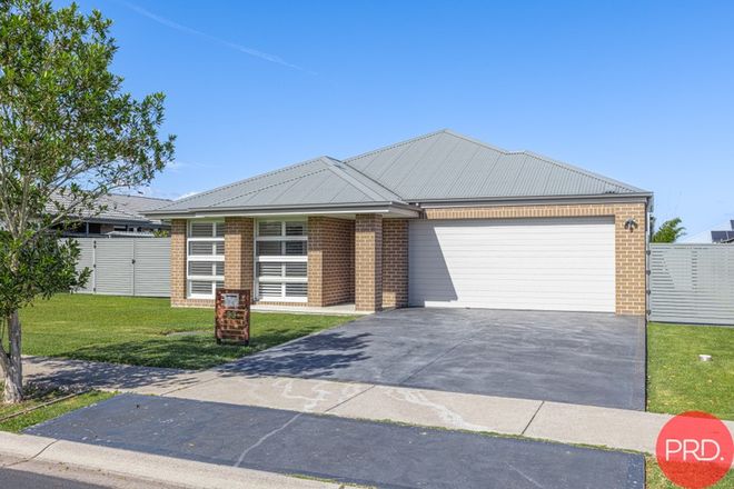 Picture of 33 Arrowtail Street, CHISHOLM NSW 2322