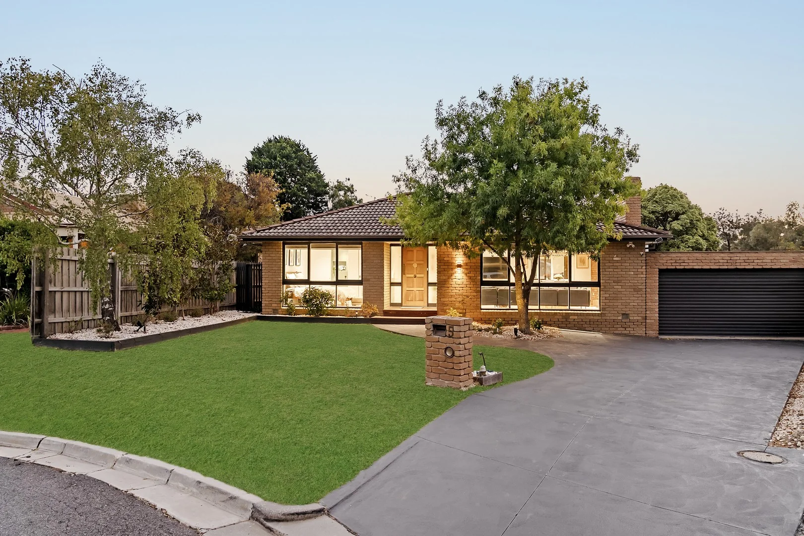 5 Furneaux Court, Frankston VIC 3199