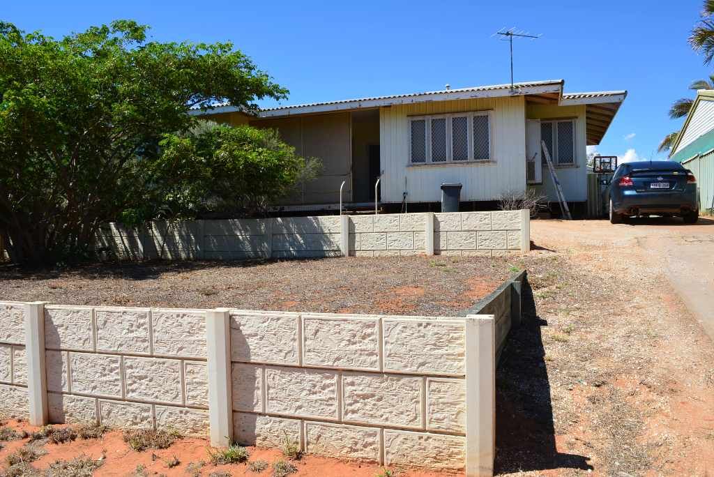 3 bedrooms House in 14 Richards Street CARNARVON WA, 6701