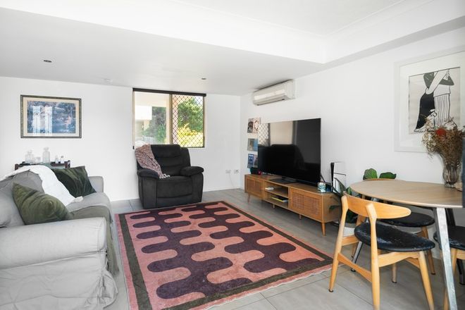2/8 Amisfield Avenue Nundah 4012 - Image 5