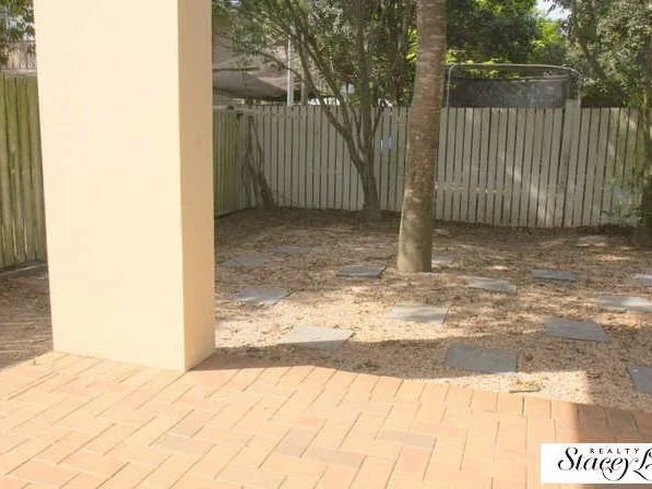 Additional image 5 of 8/77 Riding Road, Hawthorne QLD 4171