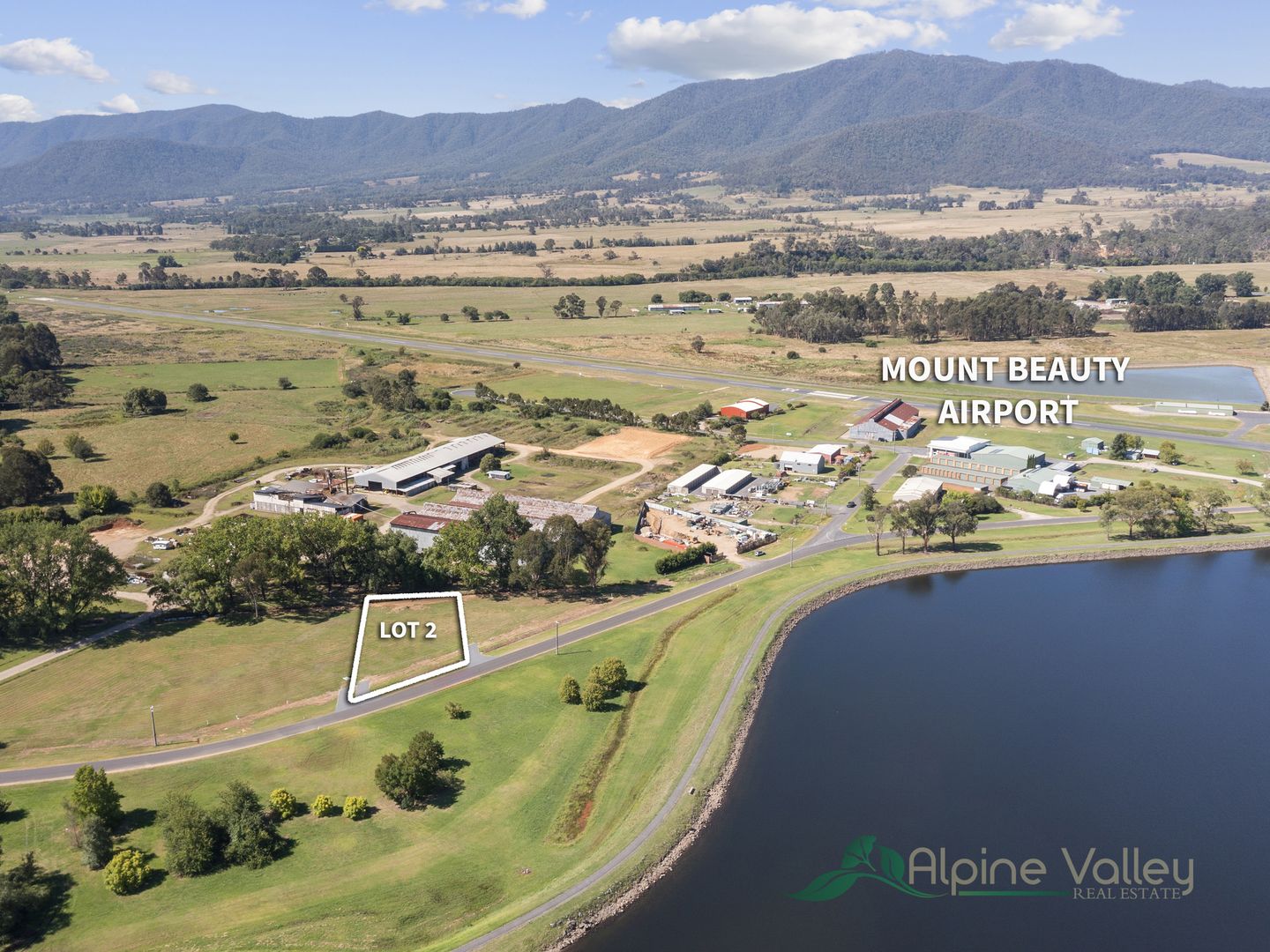 2 Embankment Drive, Mount Beauty VIC 3699, Image 2