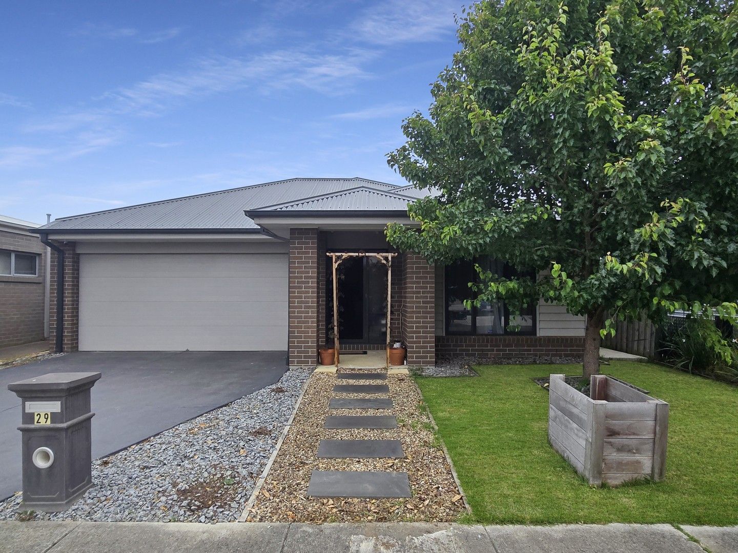 4 bedrooms House in 29 Sirrom Crescent ARMSTRONG CREEK VIC, 3217