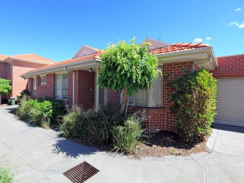 2 bedrooms Apartment / Unit / Flat in 2/15 Chenies Street RESERVOIR VIC, 3073