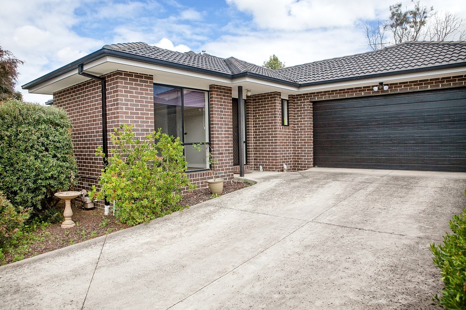 3 bedrooms Apartment / Unit / Flat in 3/12 Farnham Road BAYSWATER VIC, 3153