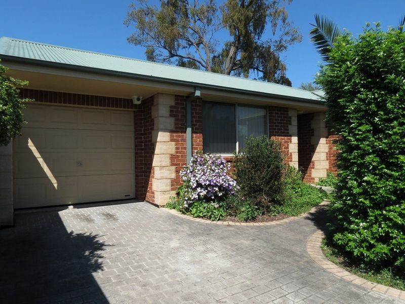 4/52 Canberra Street, OXLEY PARK NSW 2760, Image 0