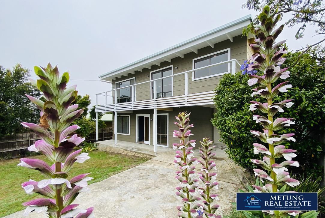 7 Ocean Court, Lakes Entrance VIC 3909, Image 1