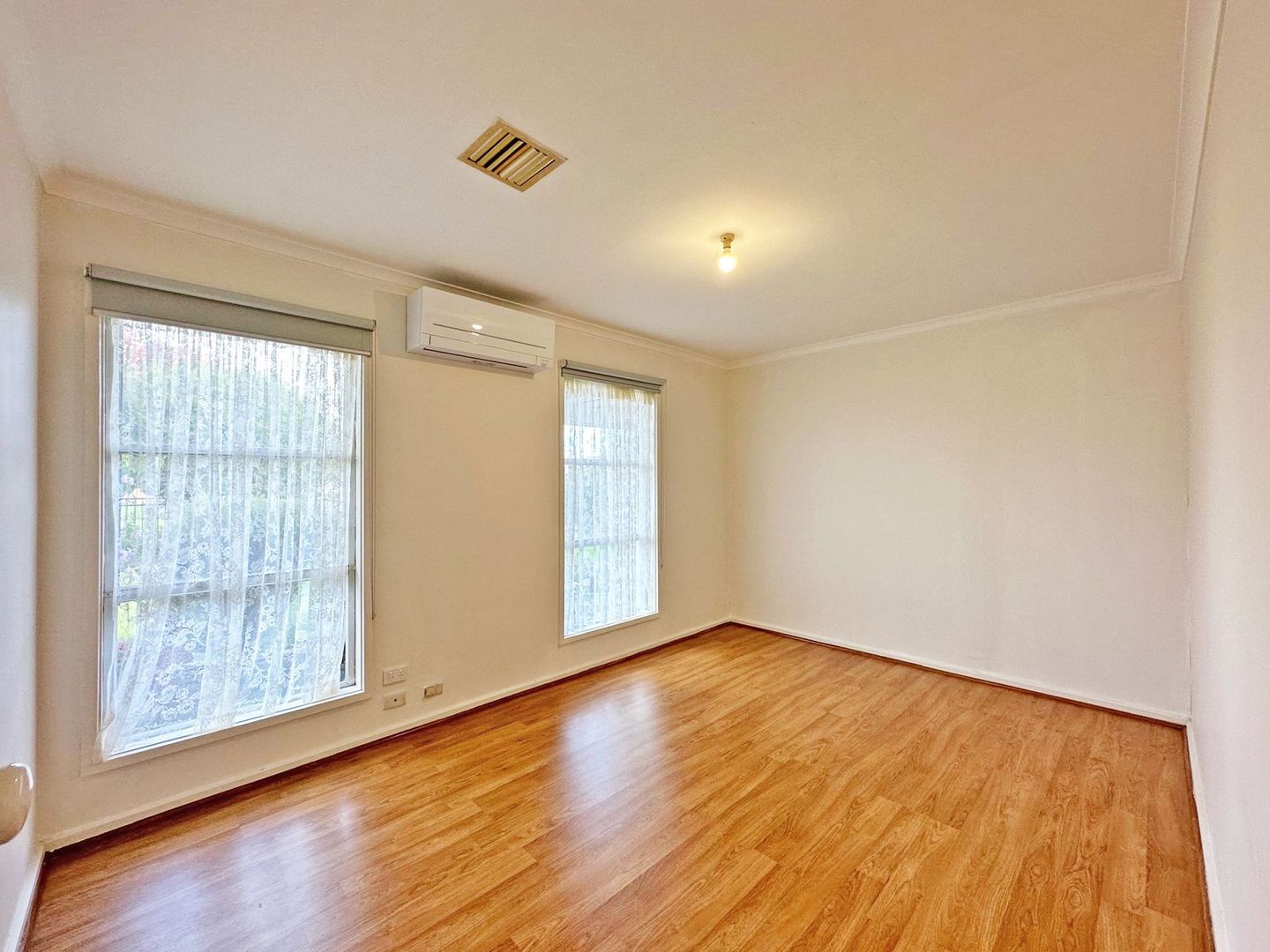 2 Yarram Court, Kings Park VIC 3021 House For Rent Domain