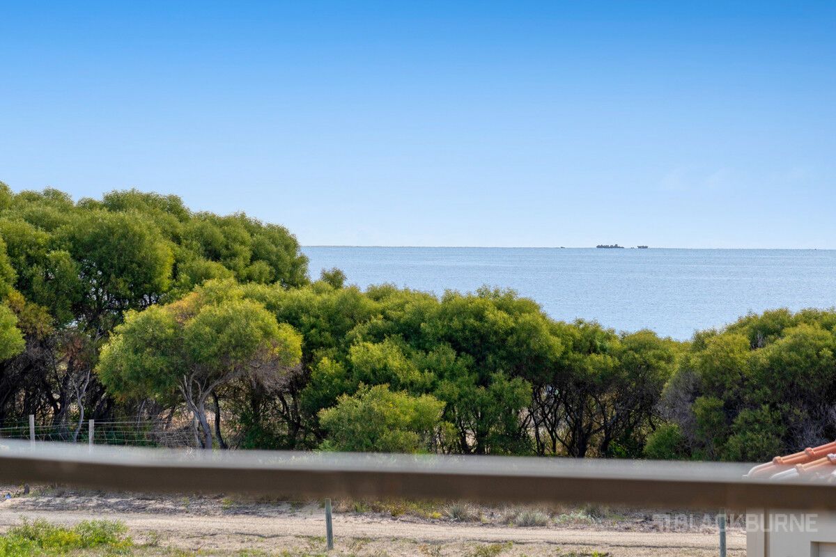 6 Wave Cove, Port Kennedy WA 6172 House For Rent 950 Domain