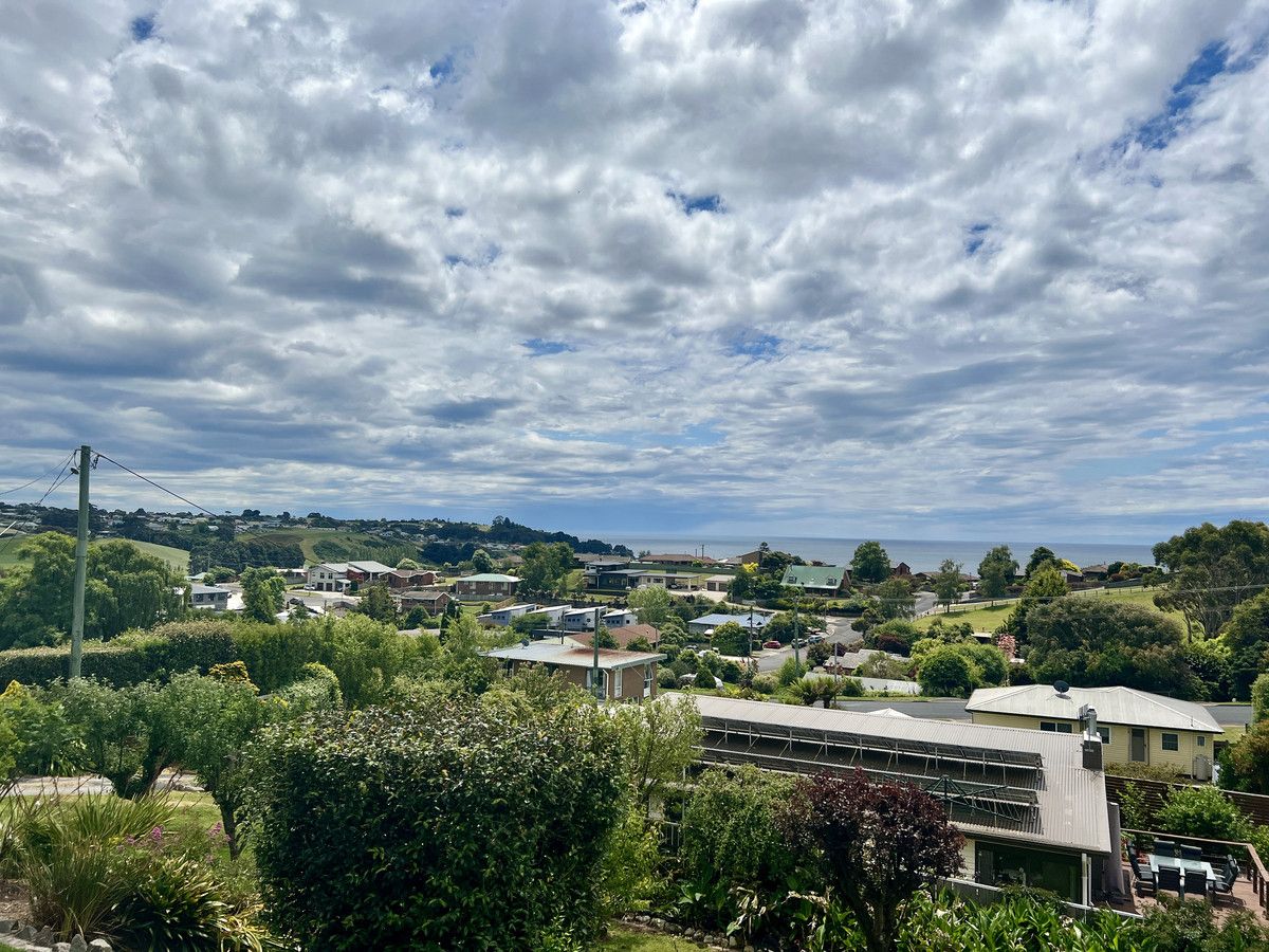 3 bedrooms House in 40 South Road PENGUIN TAS, 7316