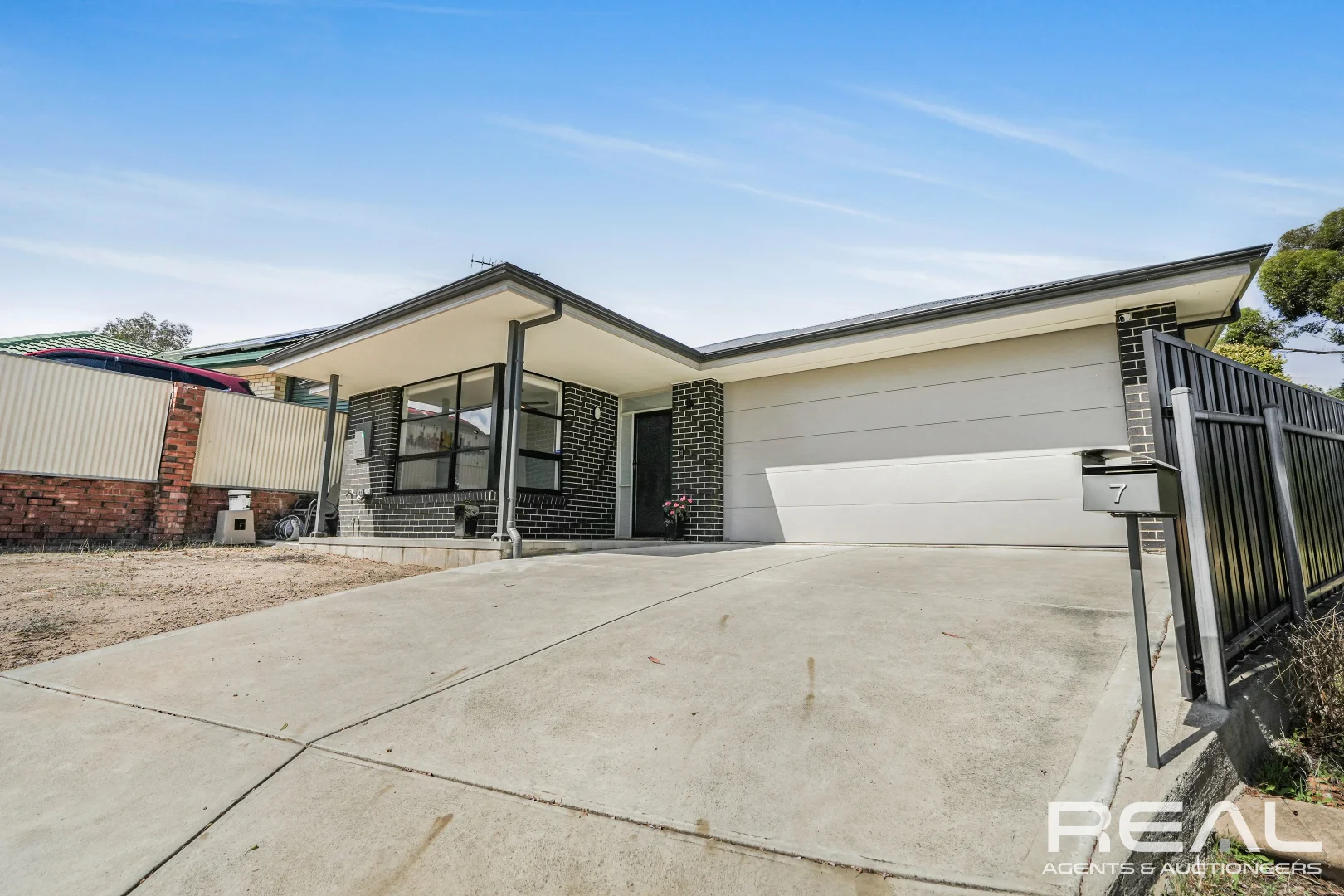 7 Capri Court, Para Hills SA 5096