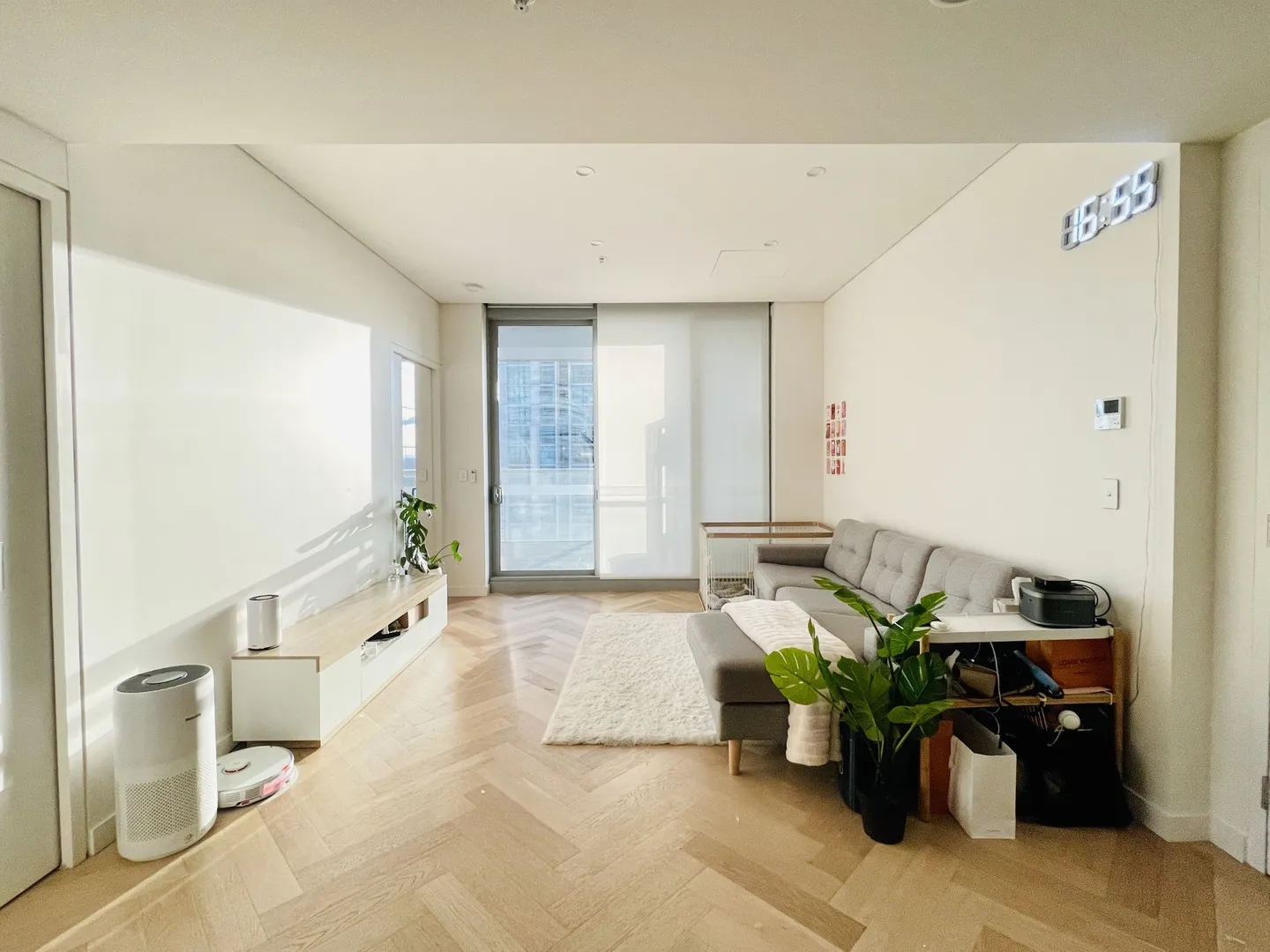 A Perfect Urban Retreat in Sydney's Most Iconic Tower, Sydney