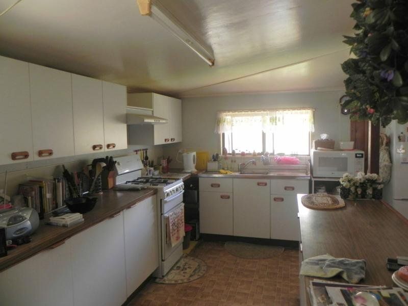 24 Ridgway Street, Childers QLD 4660, Image 2