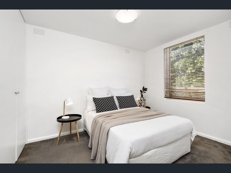 18/1 Duncraig Avenue, Armadale VIC 3143, Image 2