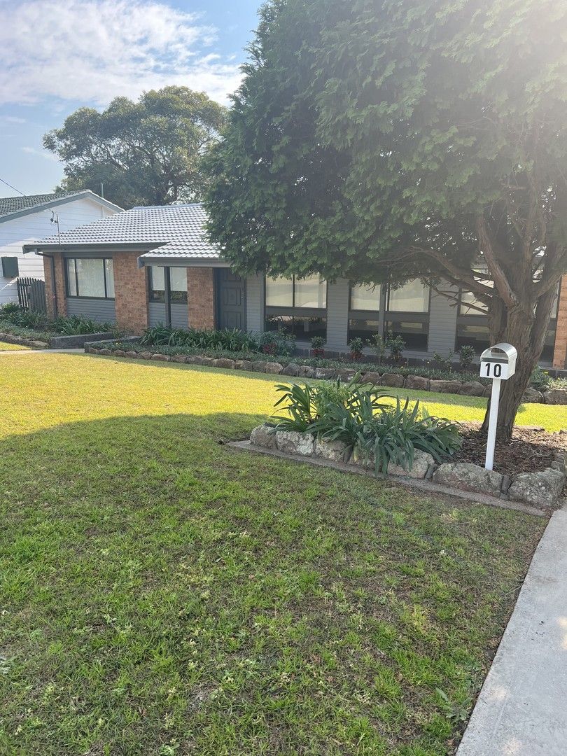 3 bedrooms House in 10 Robert Street TENAMBIT NSW, 2323