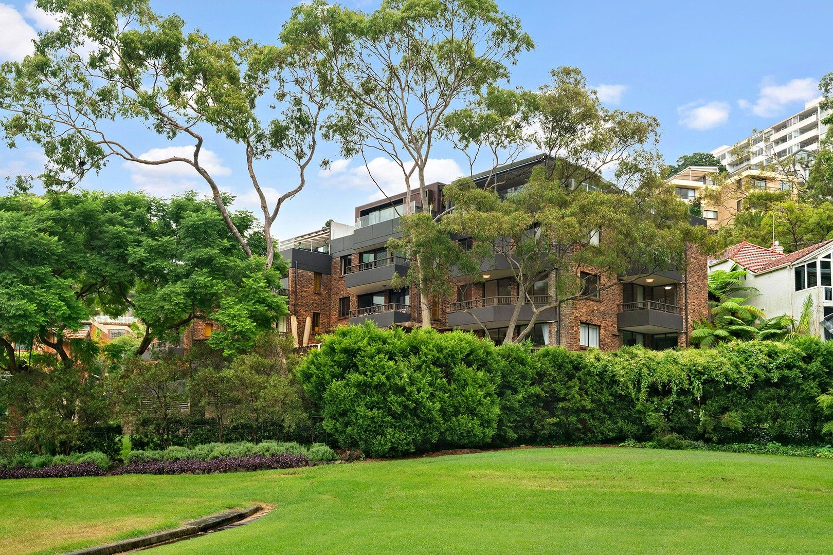 3 bedrooms Apartment / Unit / Flat in 10/41-45 Lower Bent Street NEUTRAL BAY NSW, 2089