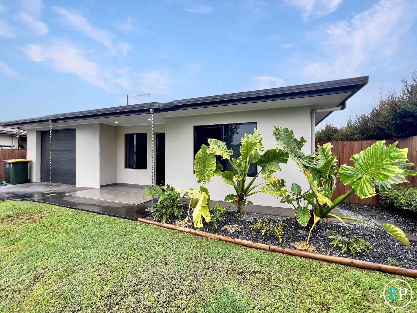 7 Sommerset Drive, Atherton QLD 4883, Image 1