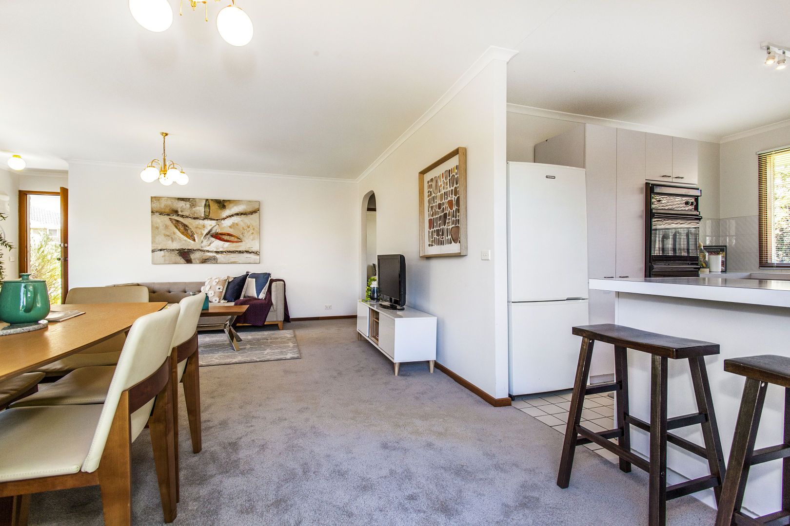 2/10 Quarry Road, Mitcham VIC 3132, Image 2