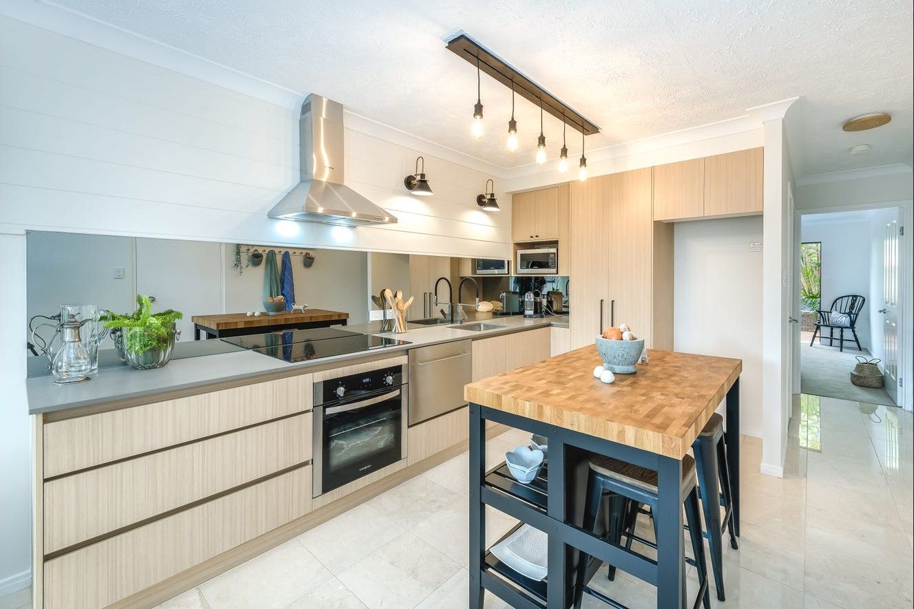 1 bedrooms Apartment / Unit / Flat in 2/38 Petrel Avenue MERMAID BEACH QLD, 4218