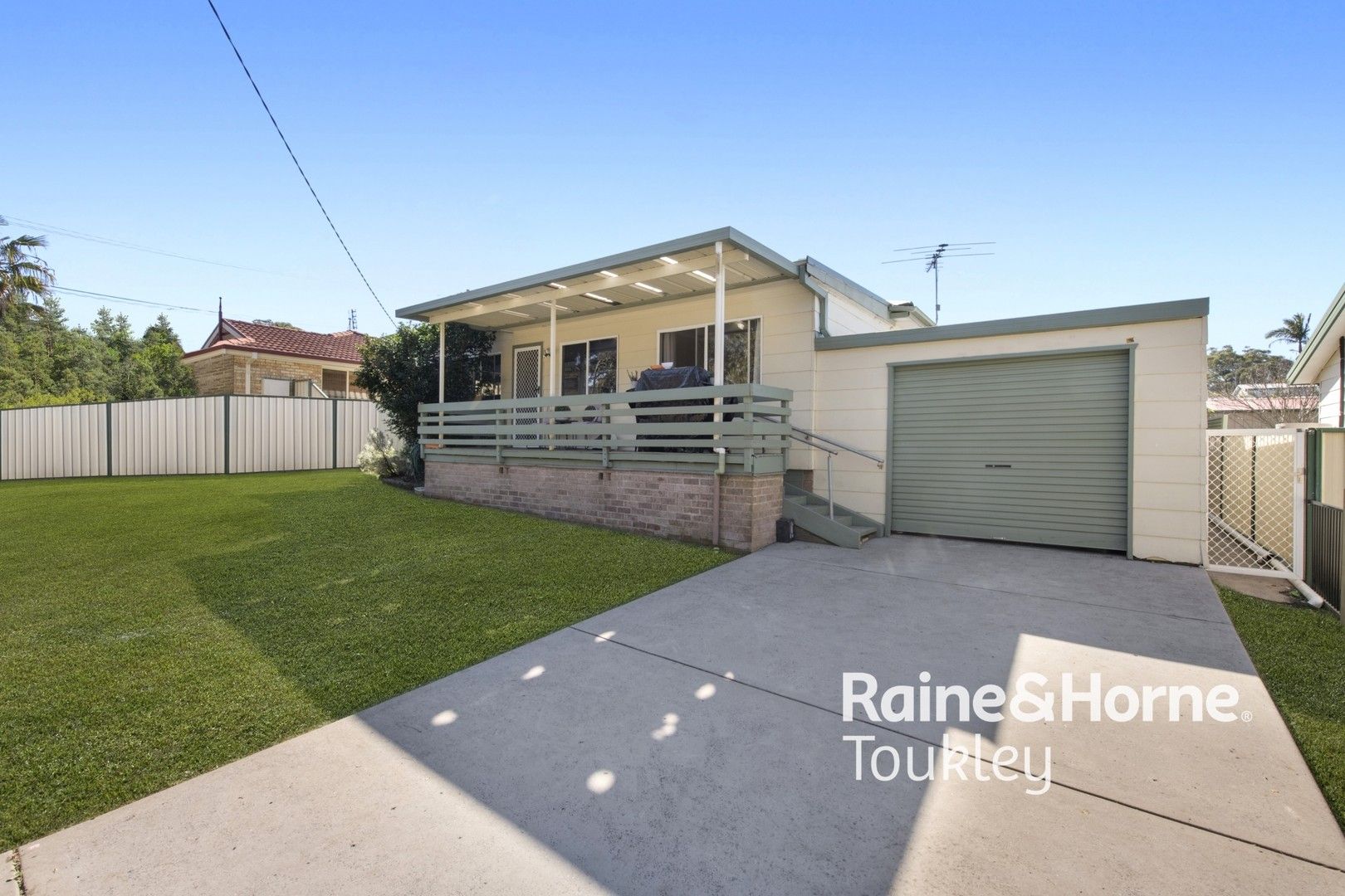 23 Scaysbrook Avenue, Chain Valley Bay NSW 2259, Image 0