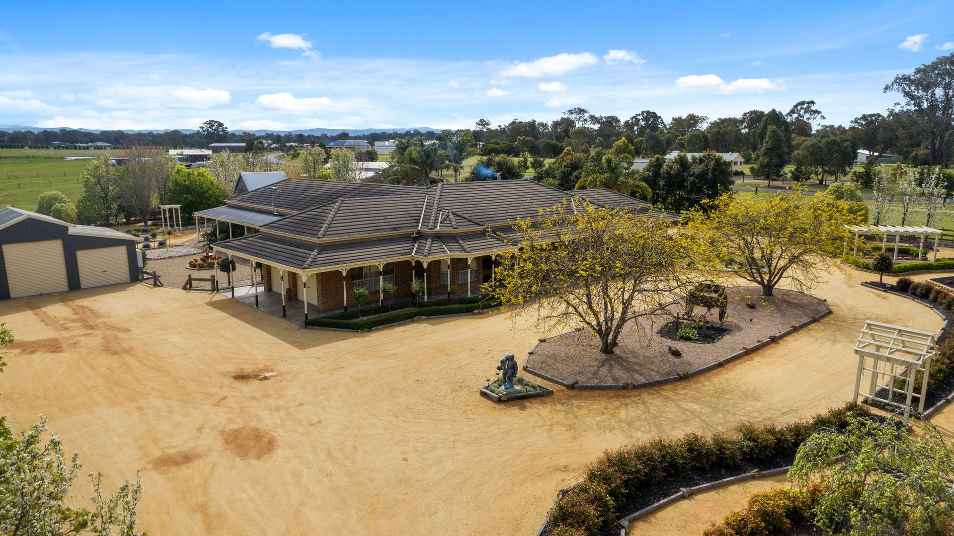 99 Tyson Road, Heyfield VIC 3858, Image 2