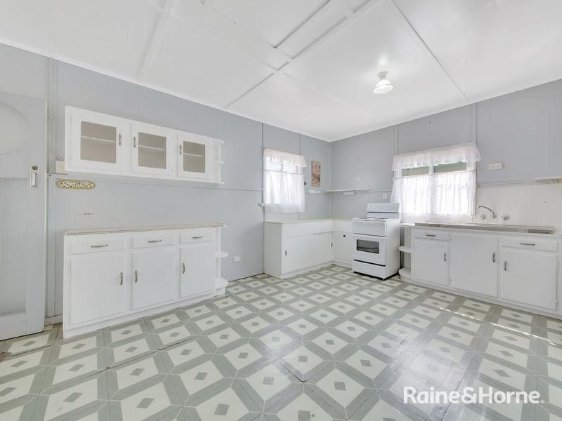 9 YOUNG STREET, Barney Point QLD 4680, Image 1