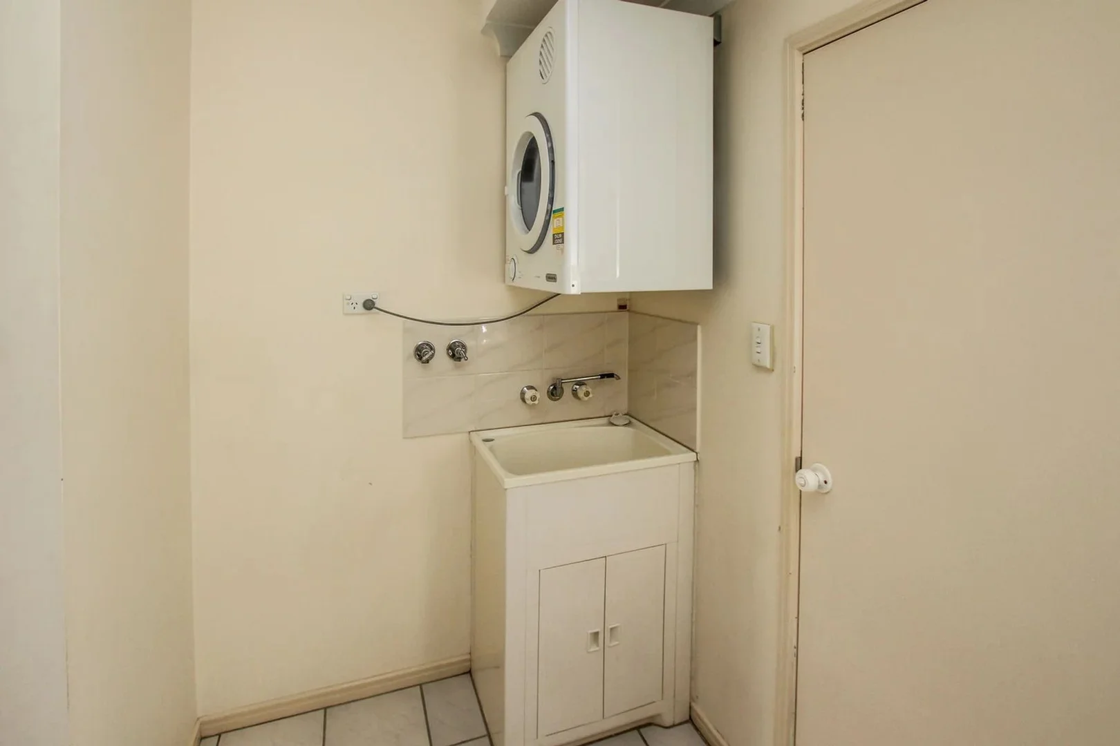 Additional image 9 of 2/364 McCoombe Street, Mooroobool QLD 4870