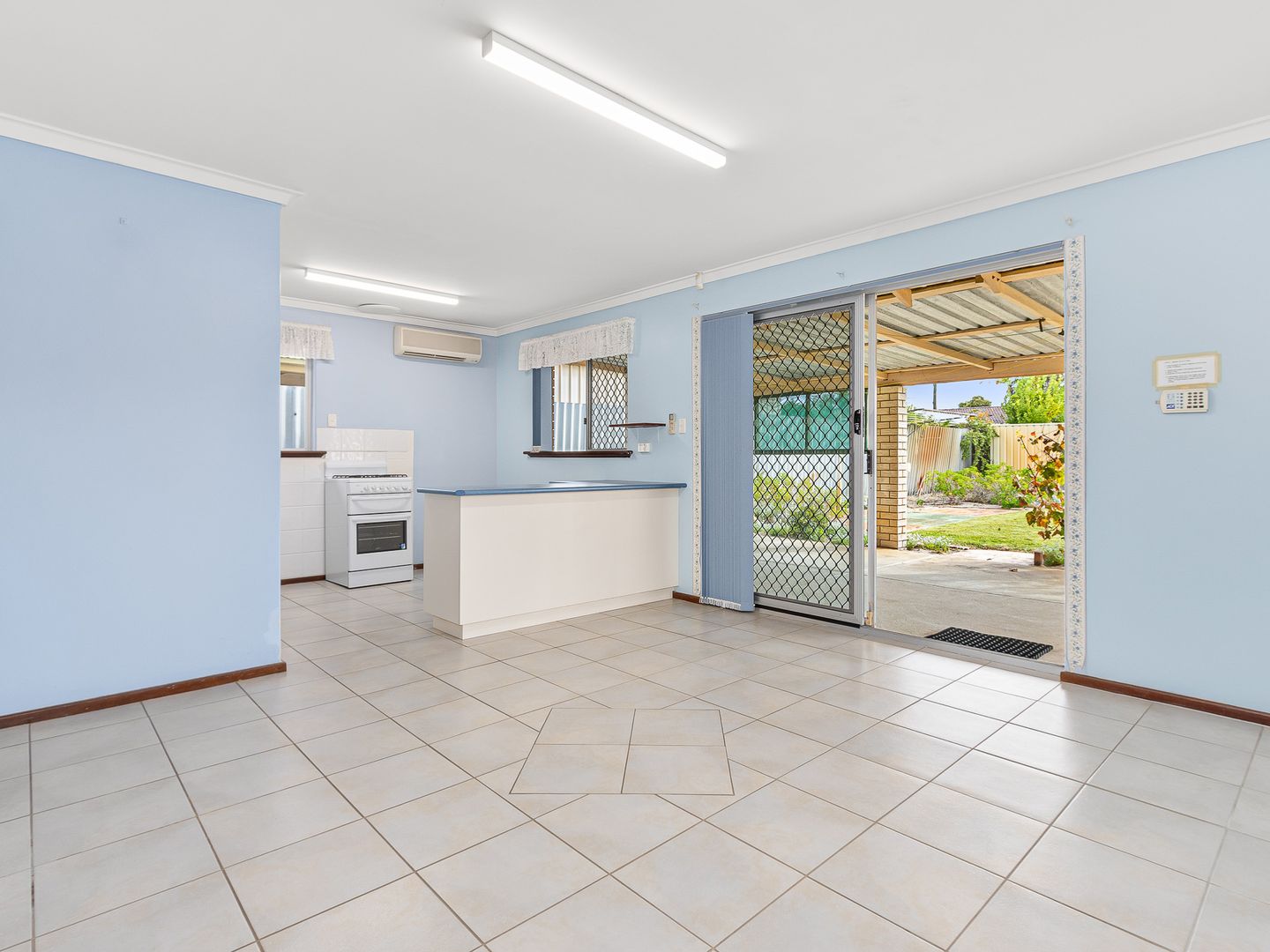 9 Barron Court, Rockingham WA 6168 - House For Rent | Domain