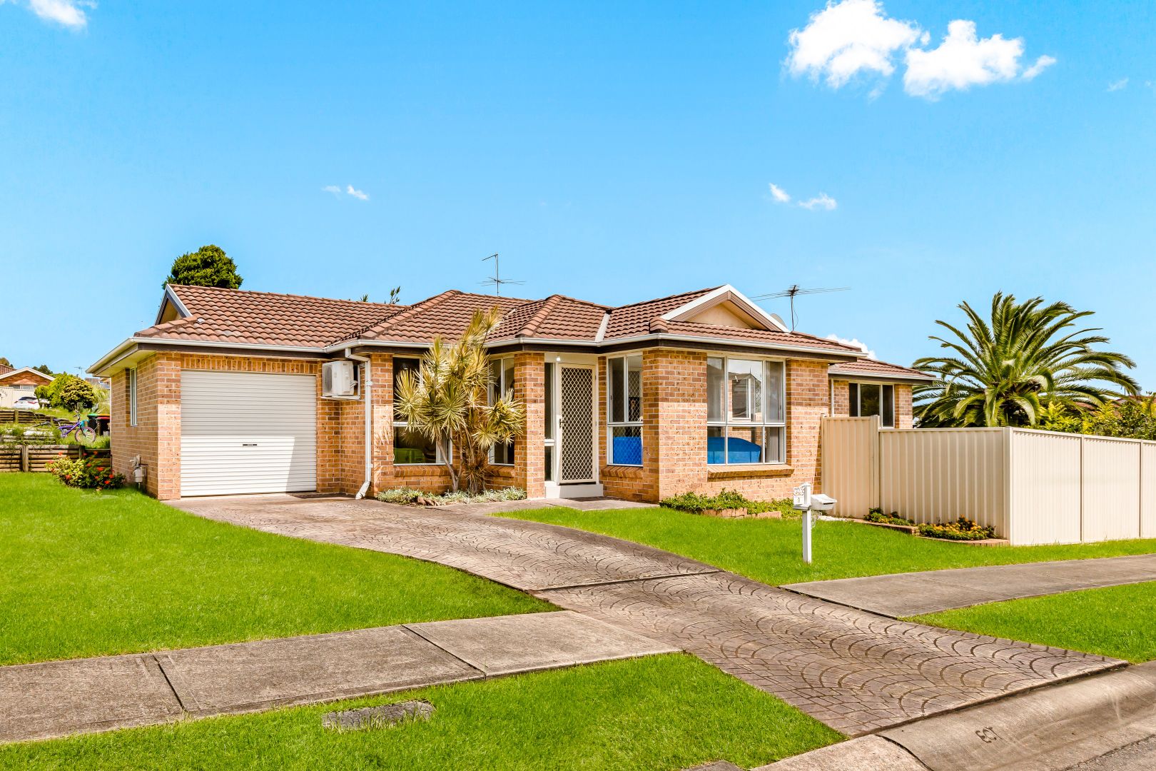 1 Bowden Close, Green Valley NSW 2168, Image 1