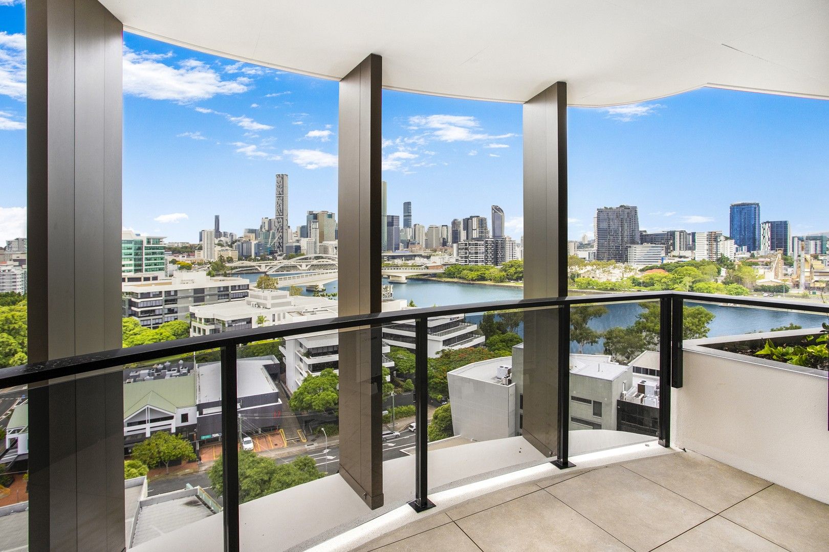 2B2B1C/19 McDougall Street, Milton QLD 4064 Apartment For Rent 900