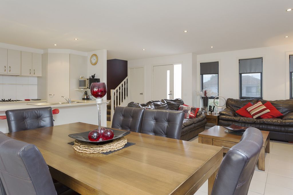 1 Robinson Street, Bendigo VIC 3550 Townhouse For Rent Domain