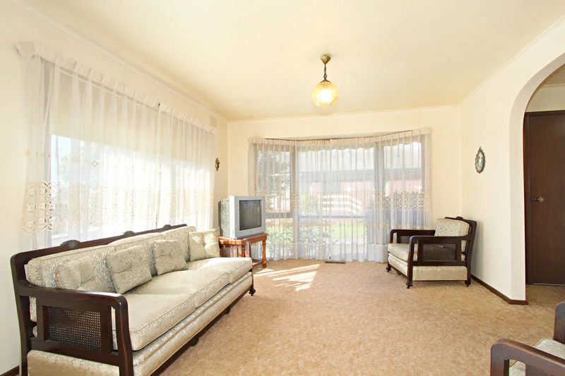 Additional image 5 of 1/11 Saladin Avenue, Glen Waverley VIC 3150