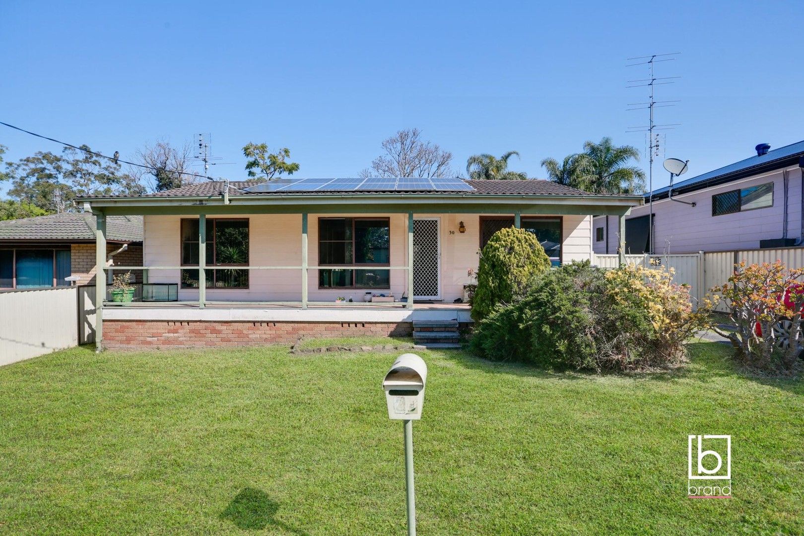 30 Charmhaven Avenue, Charmhaven NSW 2263, Image 0