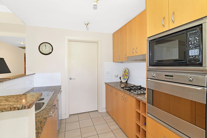 202/2 Karrabee Avenue, HUNTLEYS COVE NSW 2111, Image 2