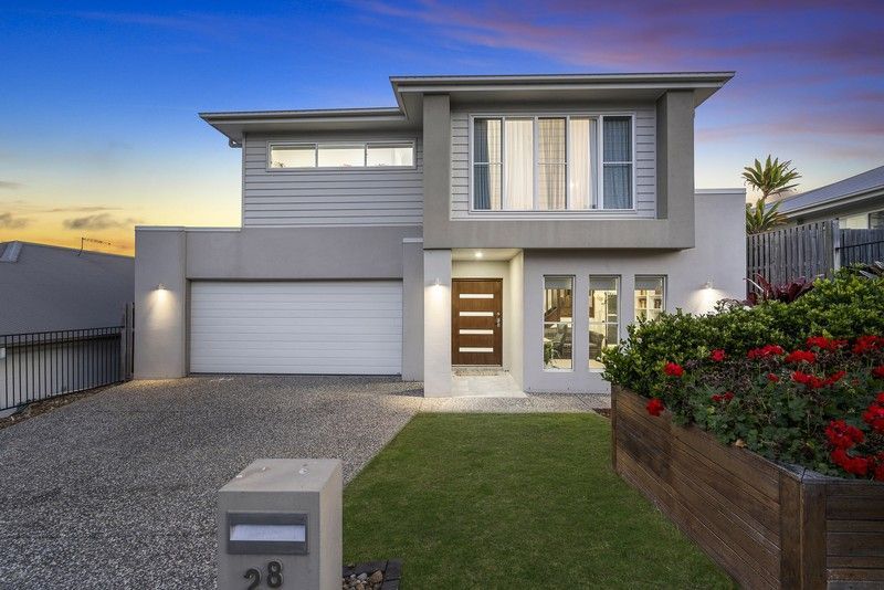 5 bedrooms House in 28 Hillstone Crescent MAUDSLAND QLD, 4210