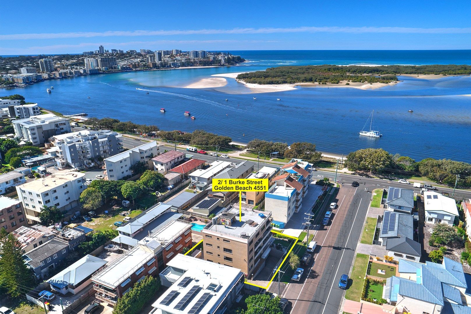 2 bedrooms Apartment / Unit / Flat in Unit 2/1 Burke Street GOLDEN BEACH QLD, 4551