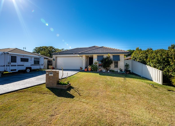 33 Correa Close, Tuncurry NSW 2428