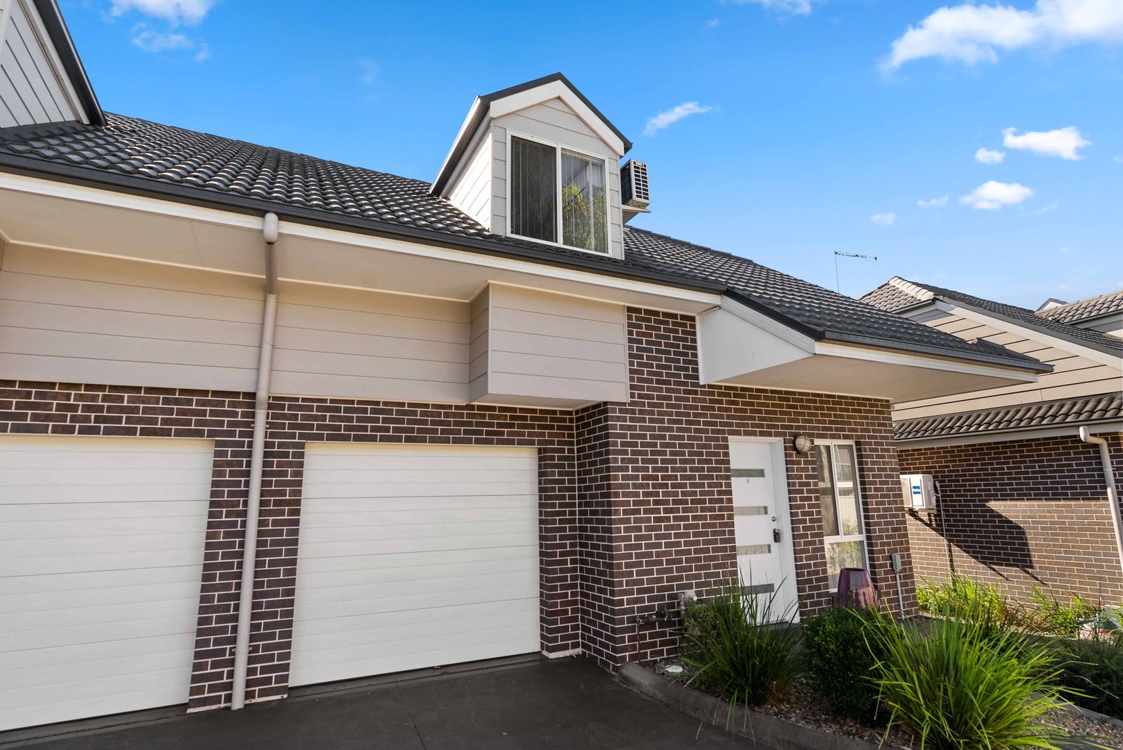 3 bedrooms Townhouse in 4/43 Australia Street ST MARYS NSW, 2760