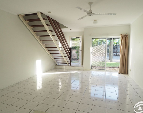 8/29-31 Fairweather Street, Yorkeys Knob QLD 4878