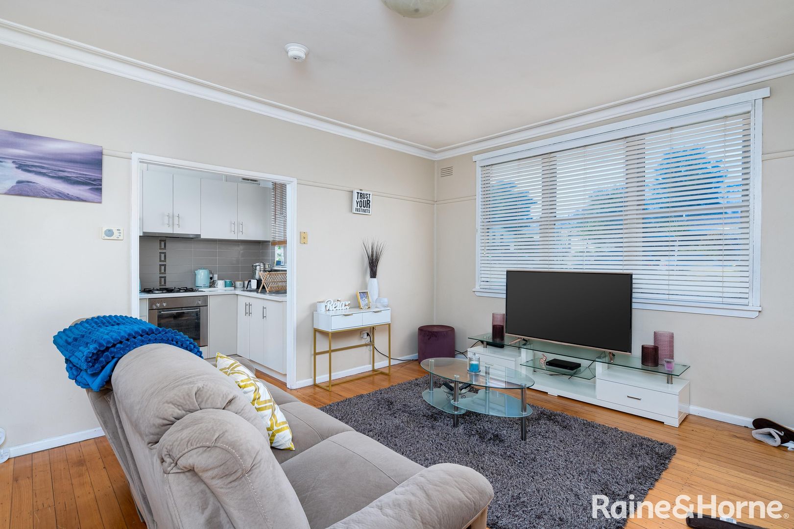 6 Gowrie Parade, Mount Austin NSW 2650, Image 1