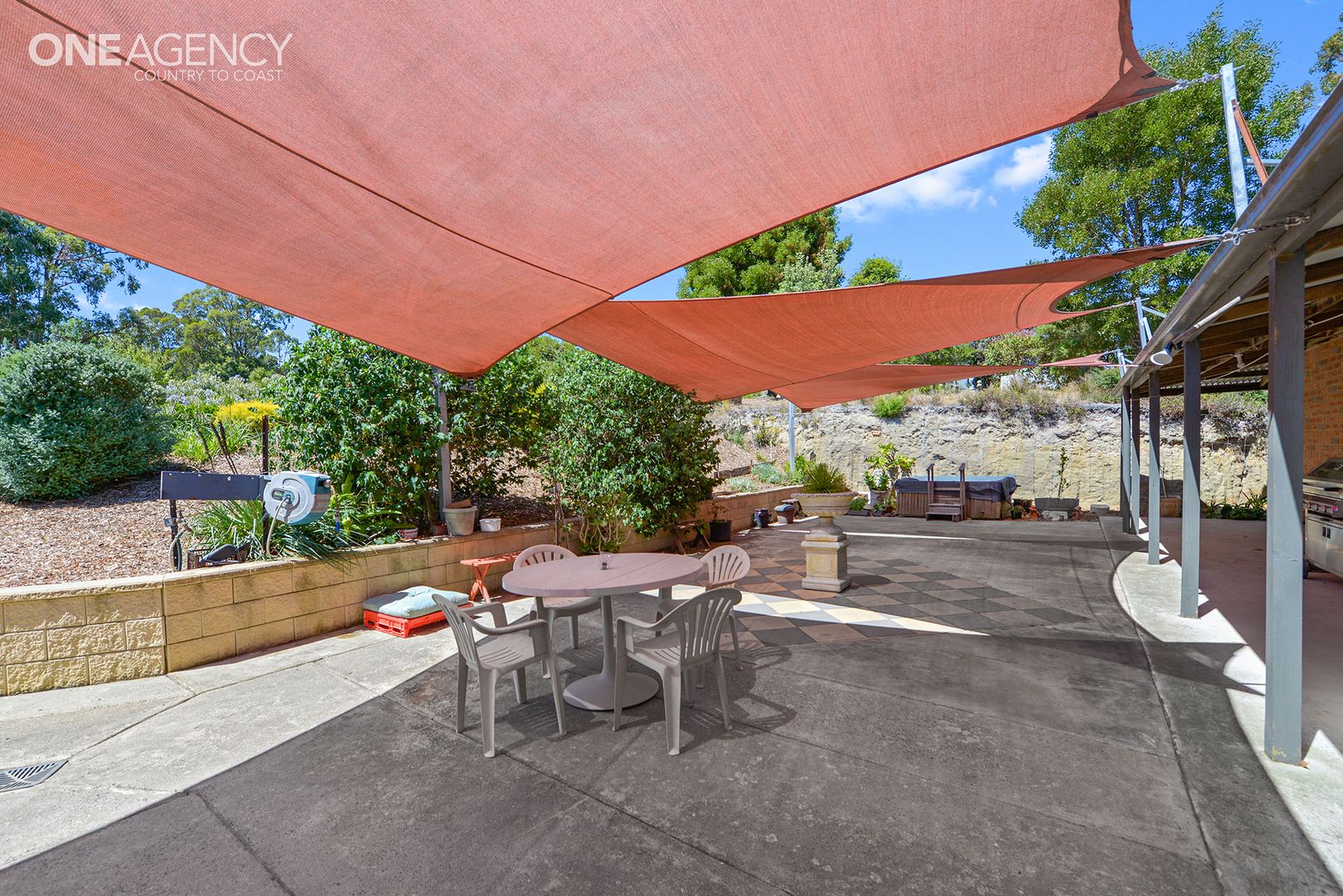 54 Lake View Place, Tanjil South VIC 3825, Image 2