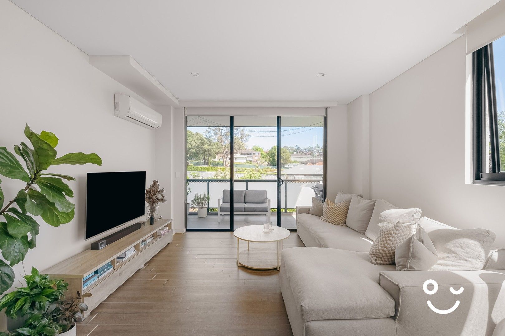 2 bedrooms Apartment / Unit / Flat in 102/118 Gladstone Avenue CONISTON NSW, 2500