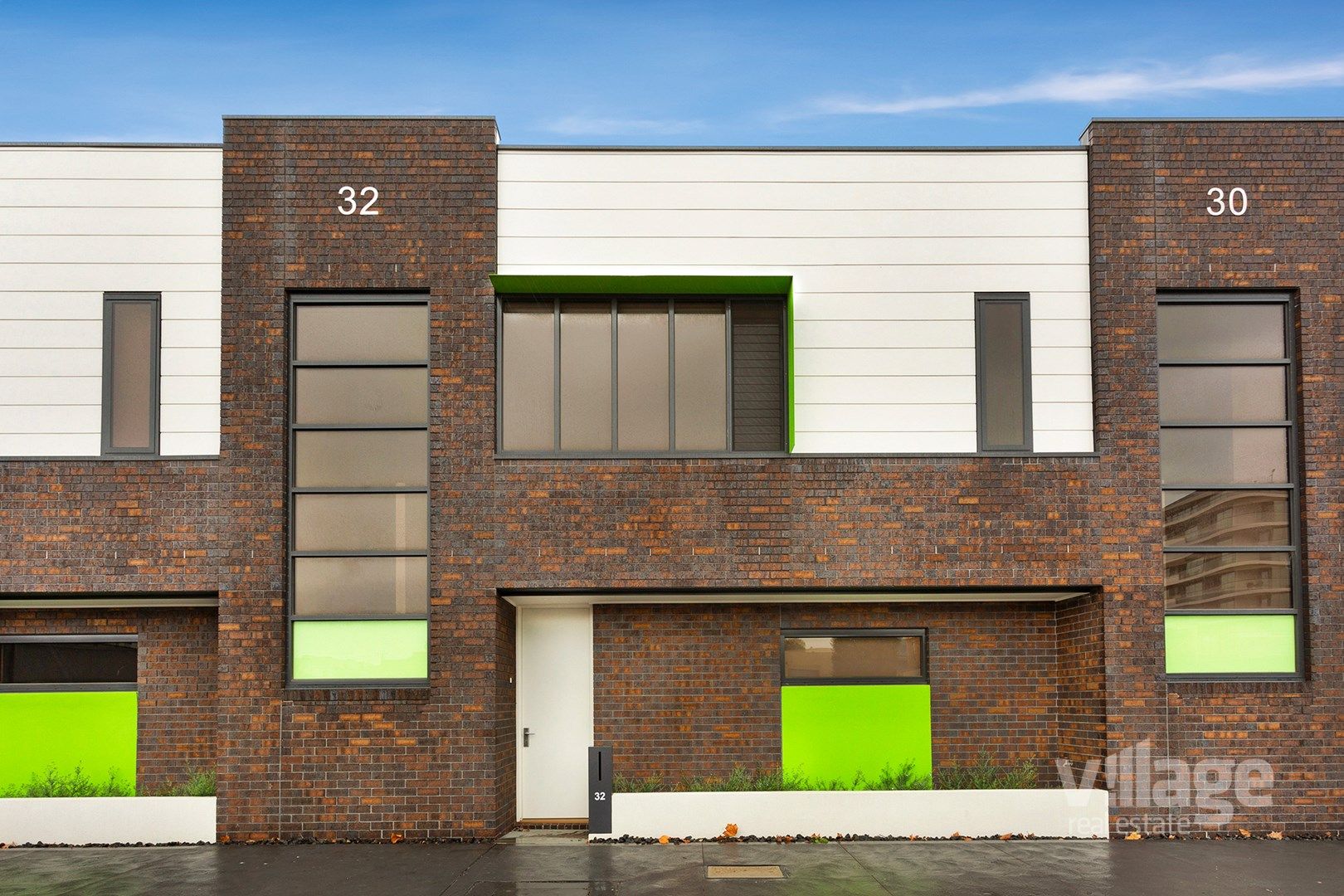 2 bedrooms Townhouse in 32 Waterline Place WILLIAMSTOWN VIC, 3016