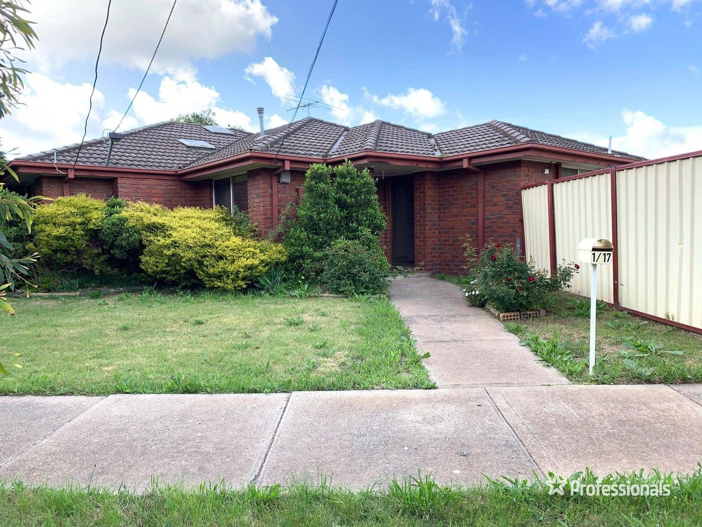 2 bedrooms Apartment / Unit / Flat in 1 17 Sheahan Crescent HOPPERS CROSSING VIC, 3029