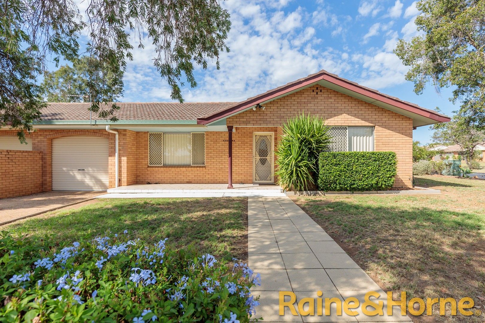 2 bedrooms Duplex in 78 Baird Drive DUBBO NSW, 2830