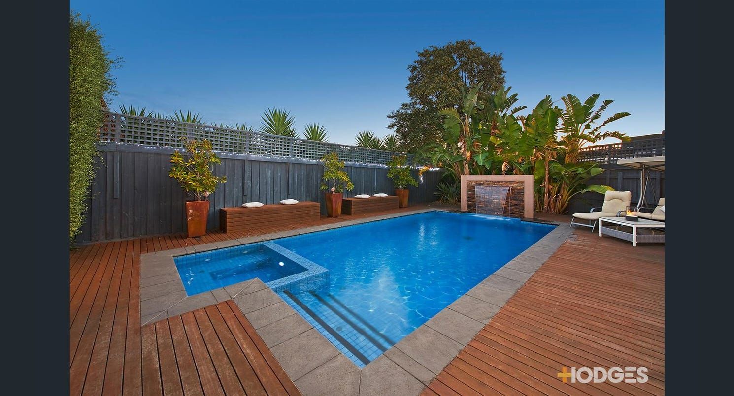 5 bedrooms House in 3 Bown Court BRIGHTON EAST VIC, 3187