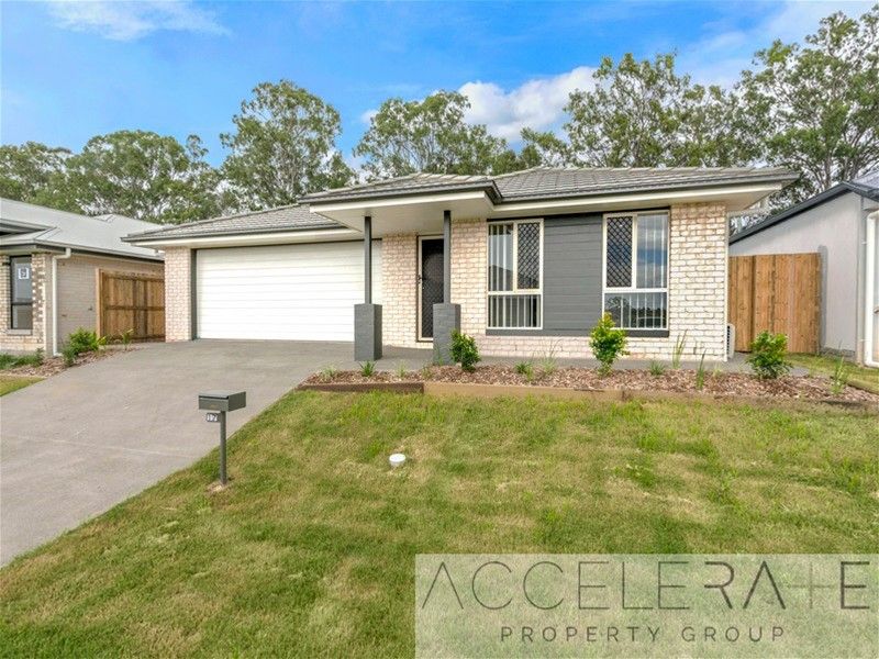 4 bedrooms House in 17 Creekview Court LAWNTON QLD, 4501