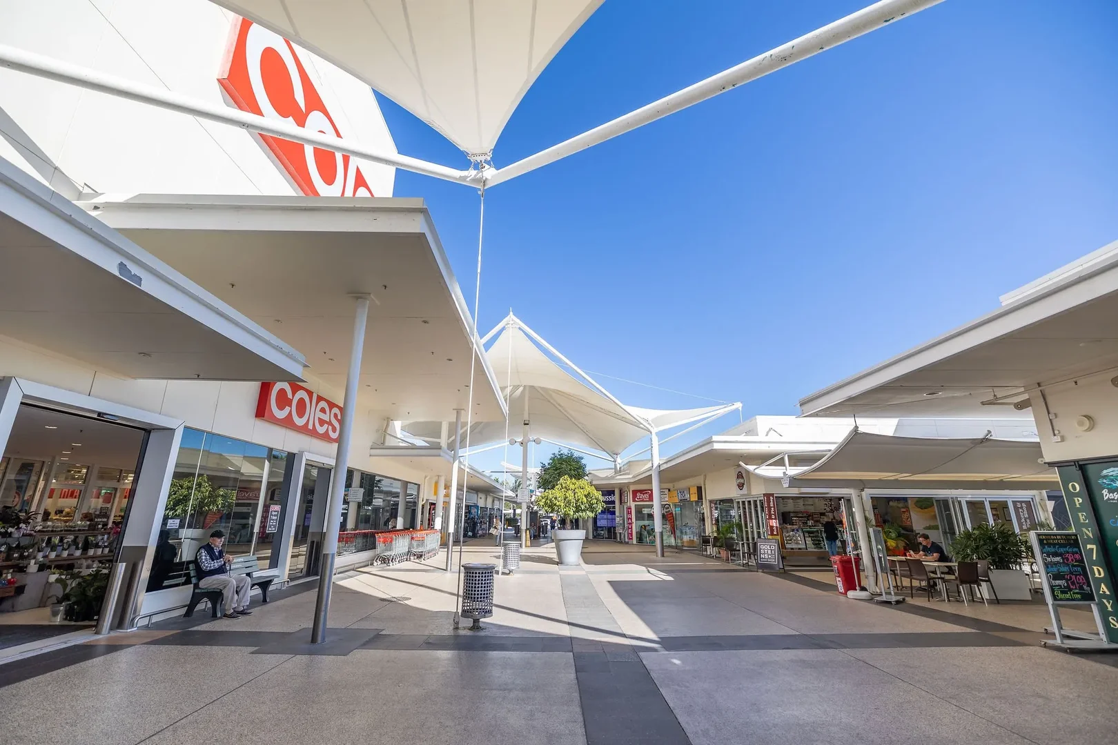 Additional image 29 of 110 Barrier Reef Drive, Mermaid Waters QLD 4218