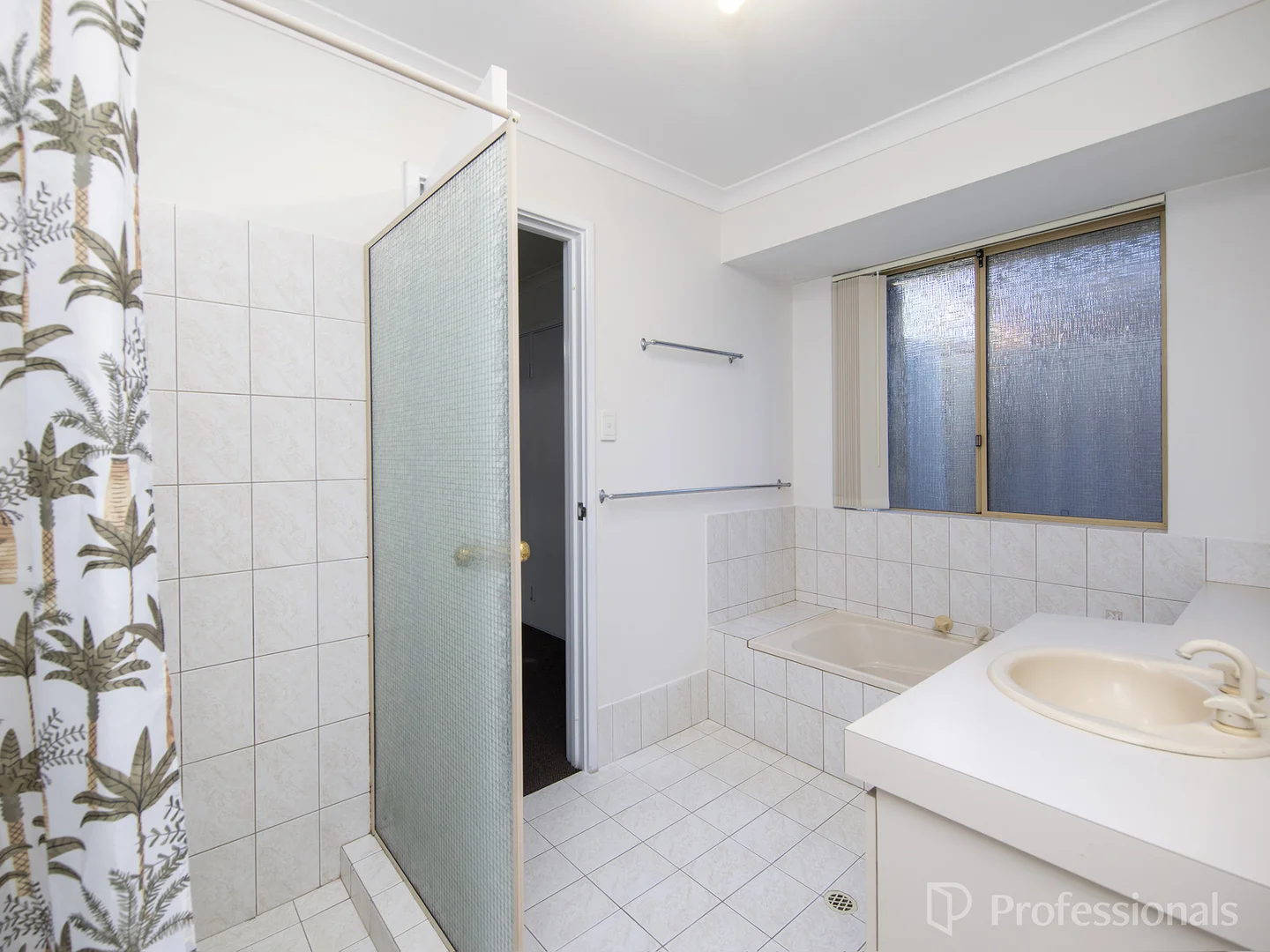 Additional image 14 of 43 Towerhill Road, Alexander Heights WA 6064