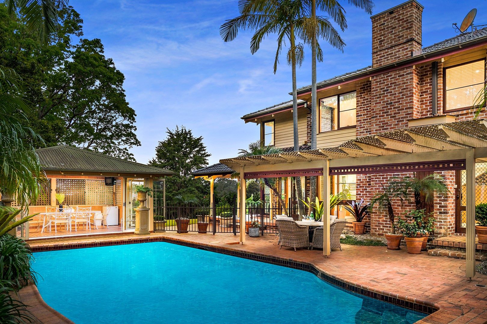 5 bedrooms House in 54-58 Wellington Drive BALGOWNIE NSW, 2519